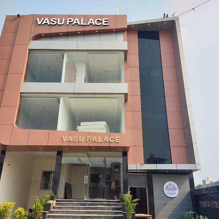 Ayodhya Hotel O Vasu Palace מראה חיצוני תמונה